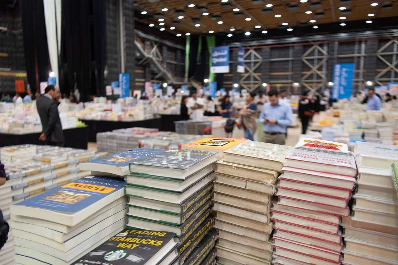 Books-g2f1a7dd93 1280-3531639932